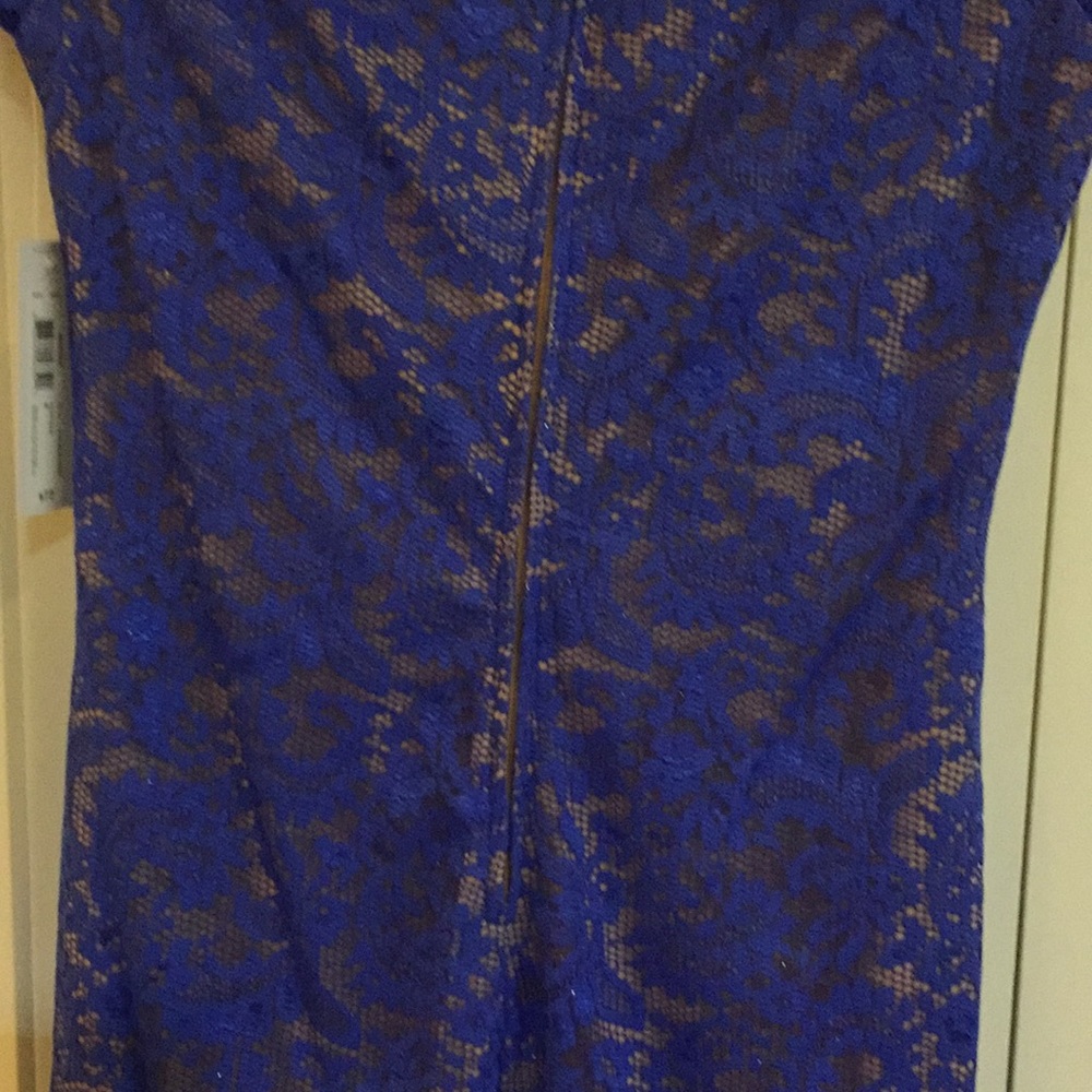 Dress - Picture 3 of 4